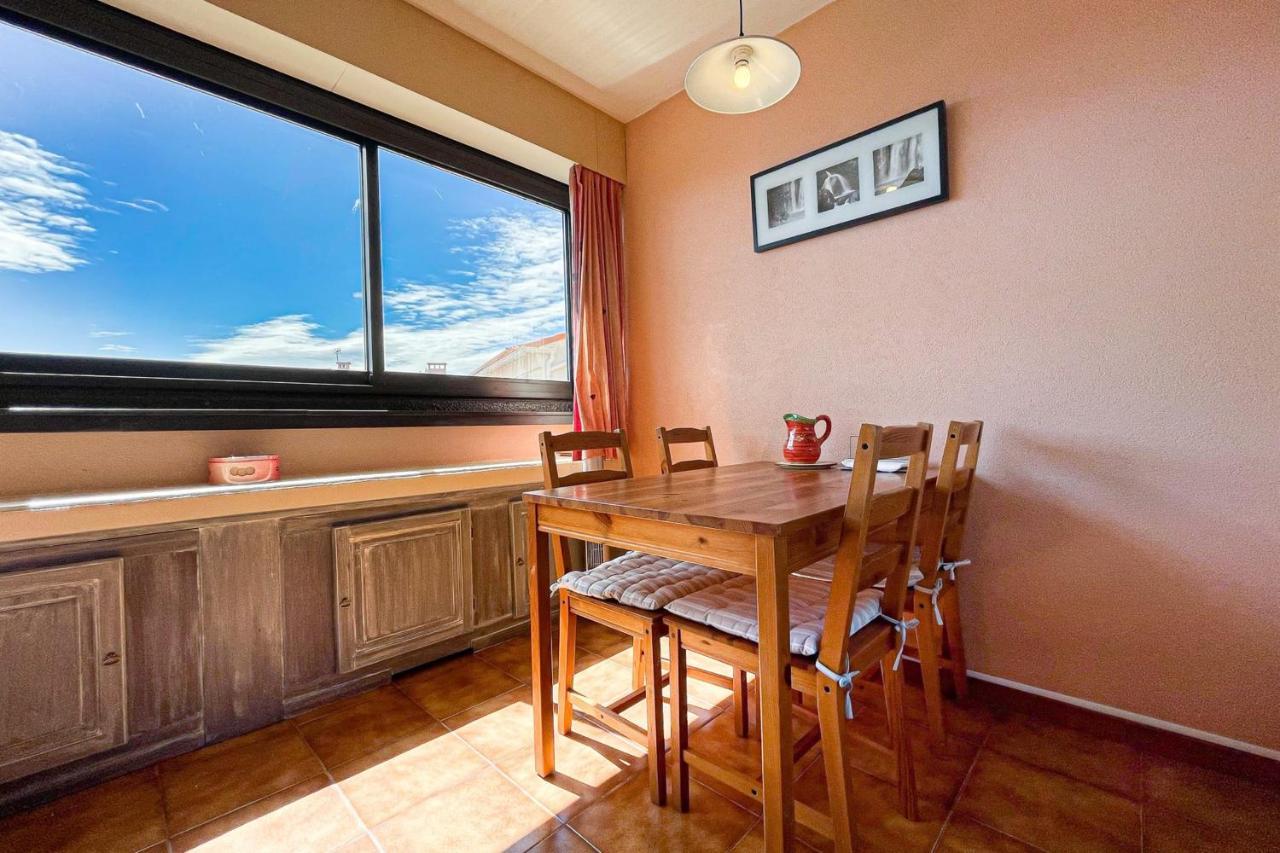 Bright Apartment With Pool Fréjus Εξωτερικό φωτογραφία